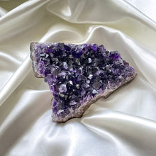 Load image into Gallery viewer, amethyst geodes
